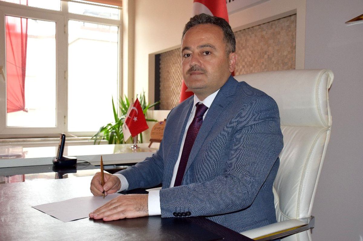 Altınöz\'den Öğretmenler Günü mesajı