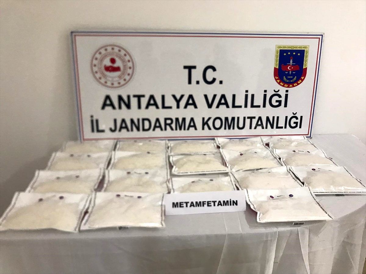 Antalya\'da 11 kilogram 450 gram sentetik uyuşturucu ele geçirildi