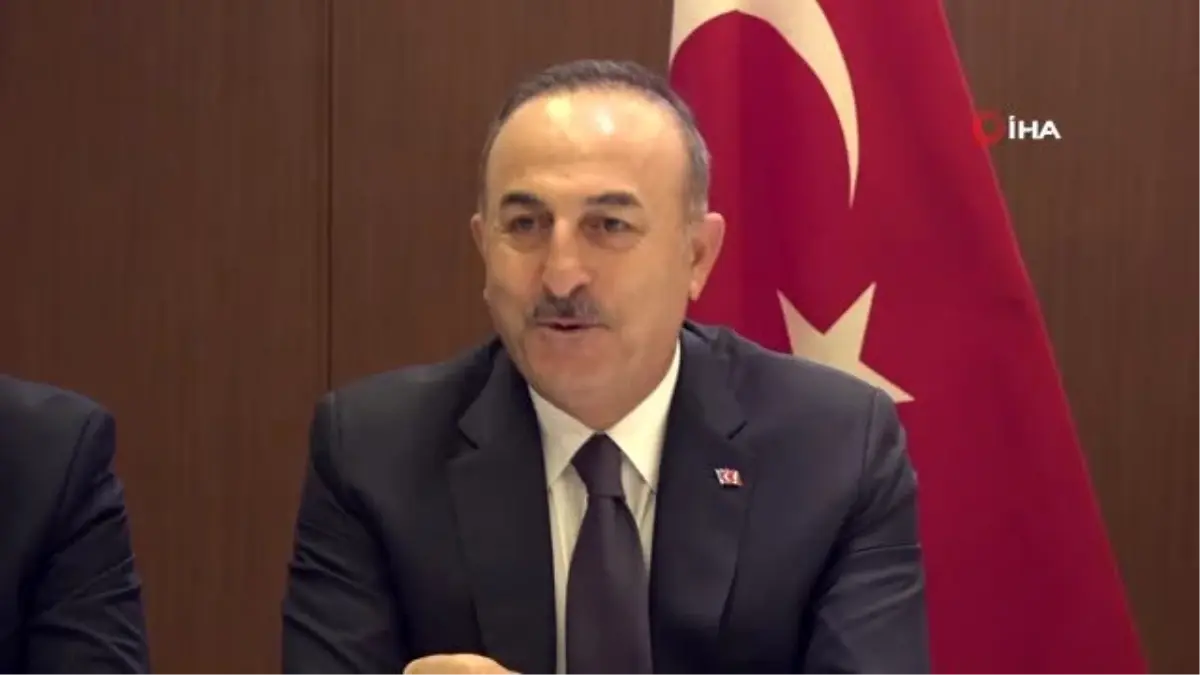 Bakan Çavuşoğlu, Japonya\'da basın toplantısı düzenledi