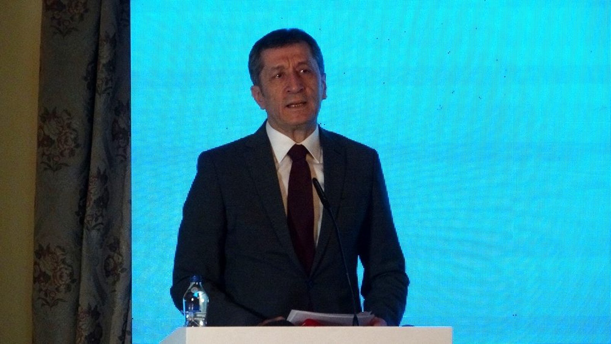 Bakan Selçuk\'tan Öğretmenler Günü mesajı: "Güçlü Öğretmen, Güçlü Gelecek"
