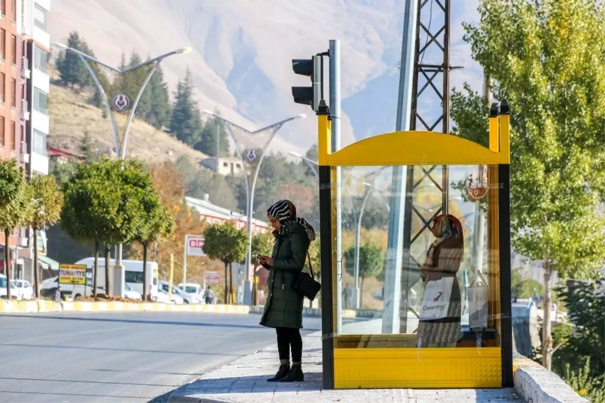 Bitlis Belediyesinden yeni otobüs durakları