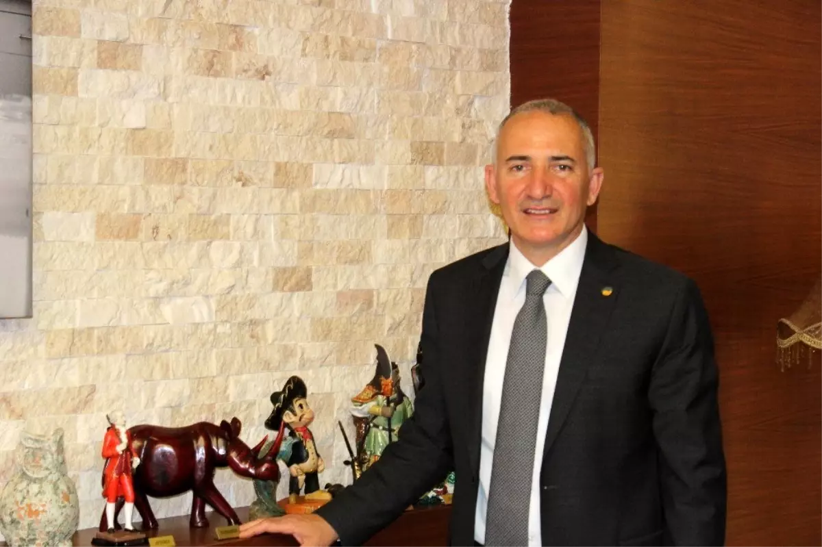 DESMÜD Başkanı Demirtaşoğlu\'ndan Öğretmenler Günü mesajı