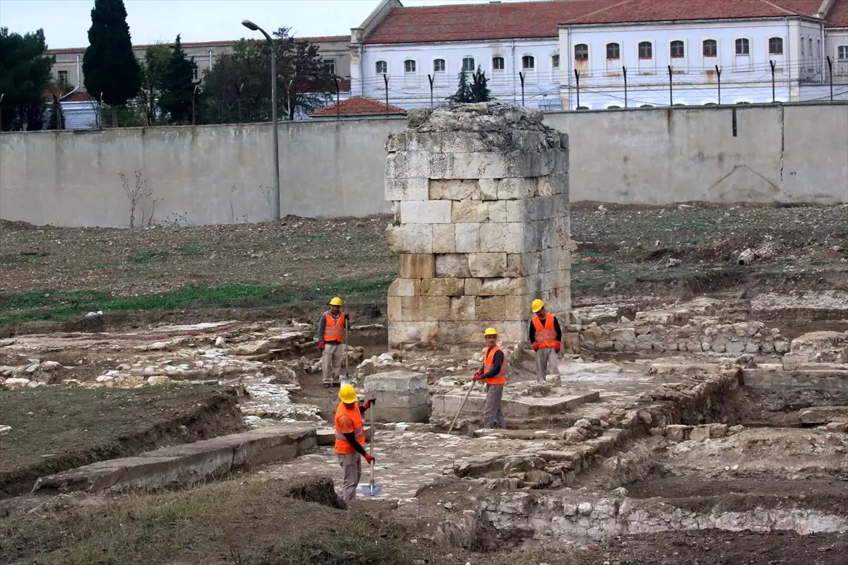 Edirne\'de mahkumlar tarihi yapıları ayağa kaldırıyor