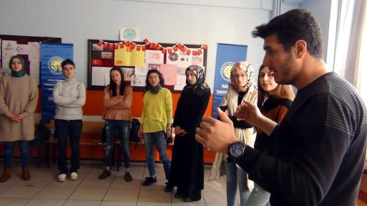 Erciş\'te öğretmenlere drama ve zeka oyunları eğitimi
