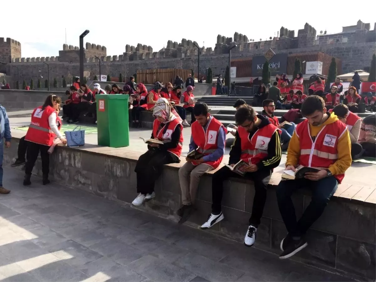 Erciyes Üniversitesi Genç Kızılay Kulüp Başkanı Melih Kamış Açıklaması