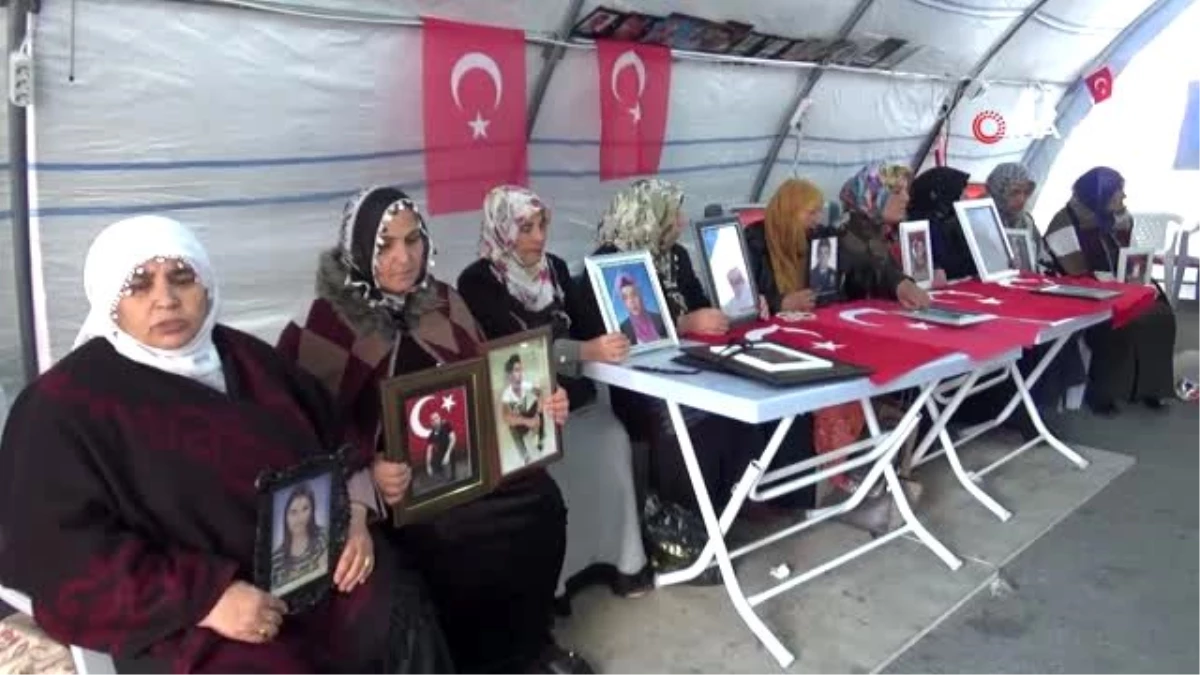 HDP önündeki ailelerin evlat nöbeti 82\'nci gününde
