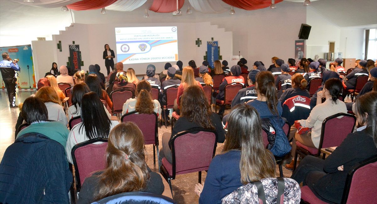 Kırşehir\'de kadın işçilere Kadın Acil Destek İhbar Sistemi anlatıldı