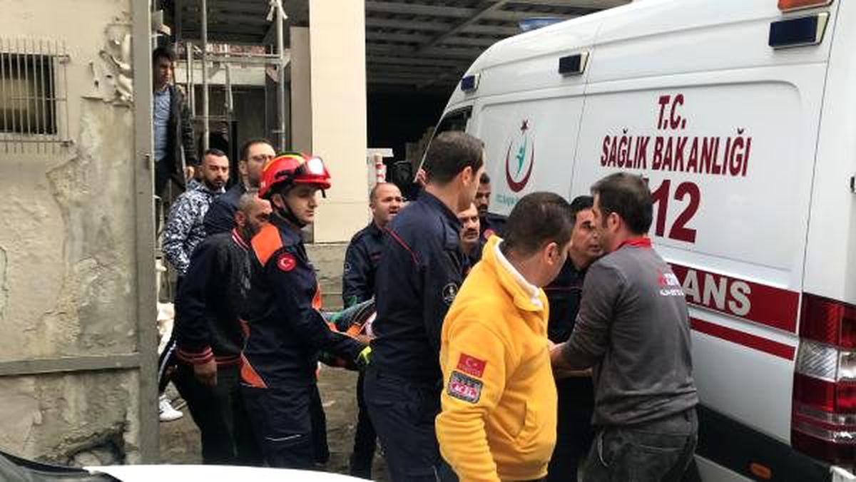 Şişli\'de otel inşaatında asansör boşluğuna düşen işçi yaralandı