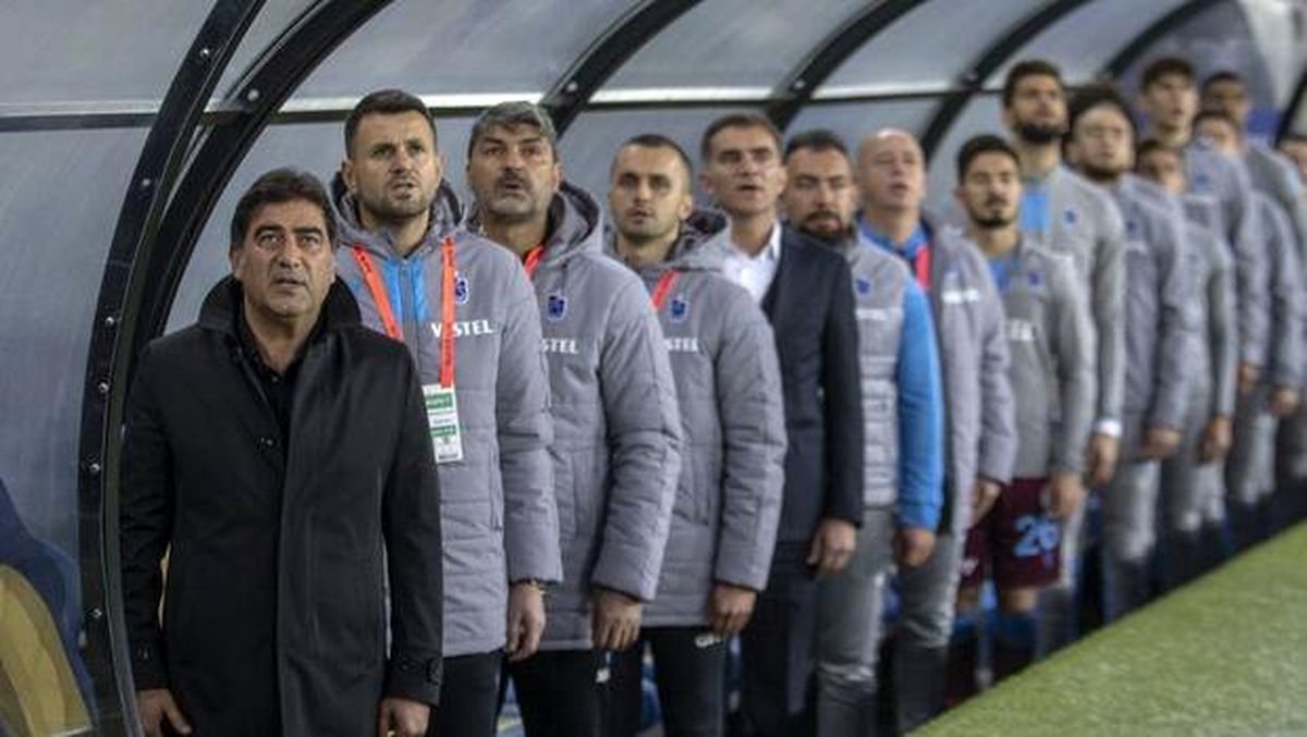 Ünal Karaman\'dan oyuncularına teşekkür