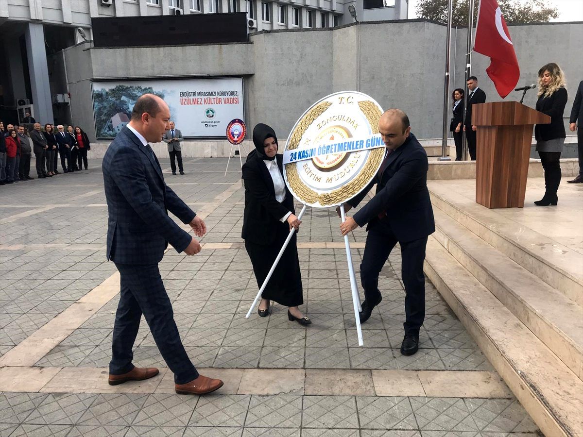 24 Kasım Öğretmenler Günü