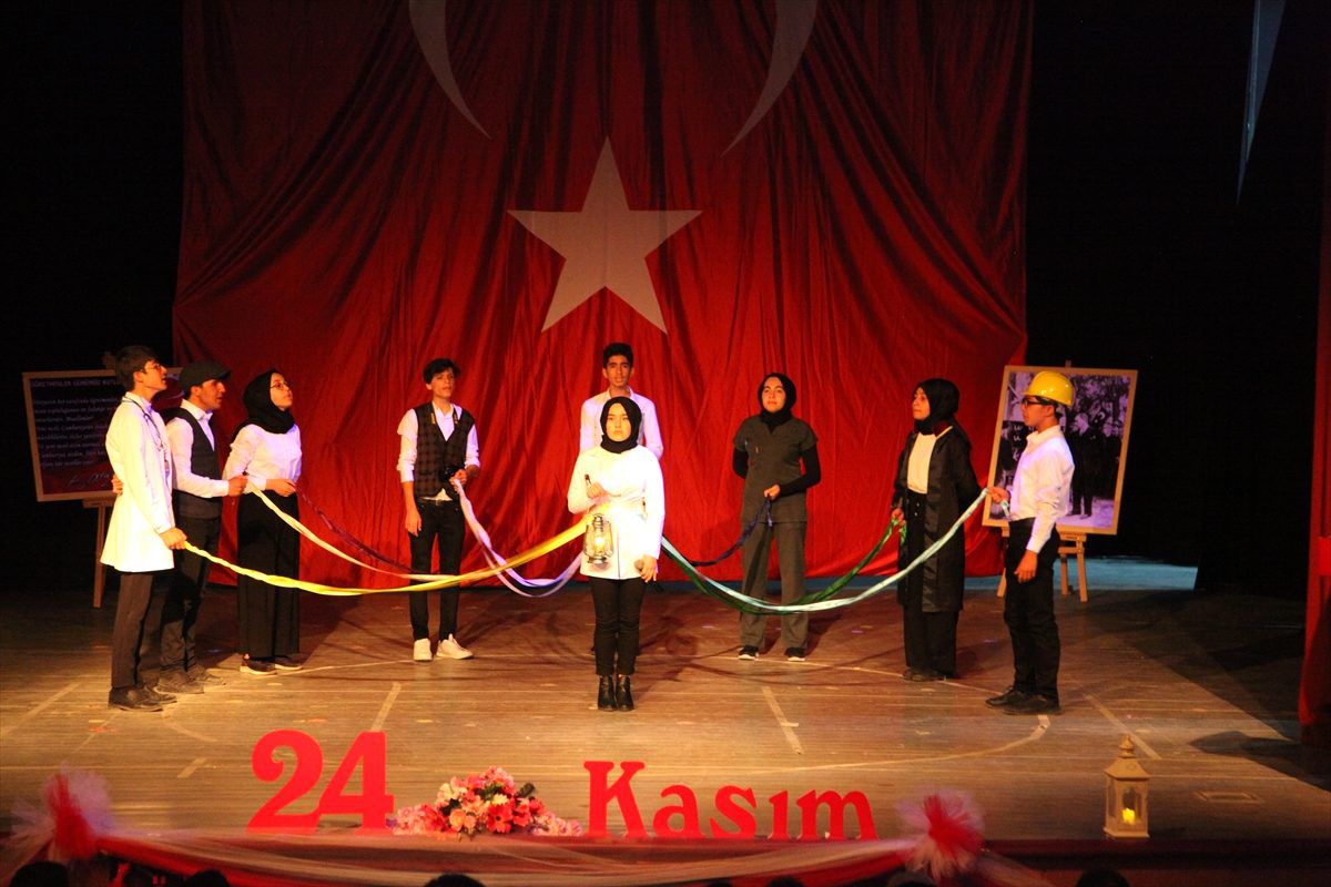 24 Kasım Öğretmenler Günü