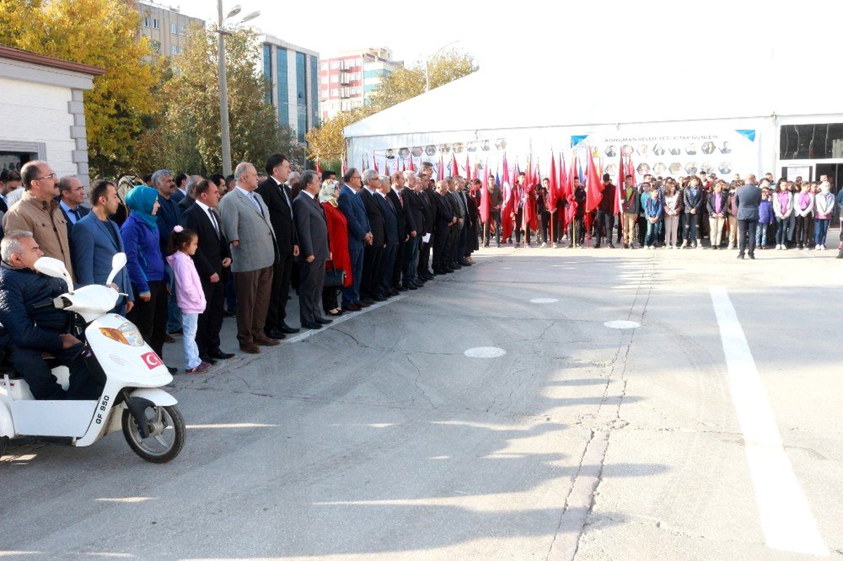 Adıyaman\'da 24 Kasım Öğretmenler Günü kutlamaları