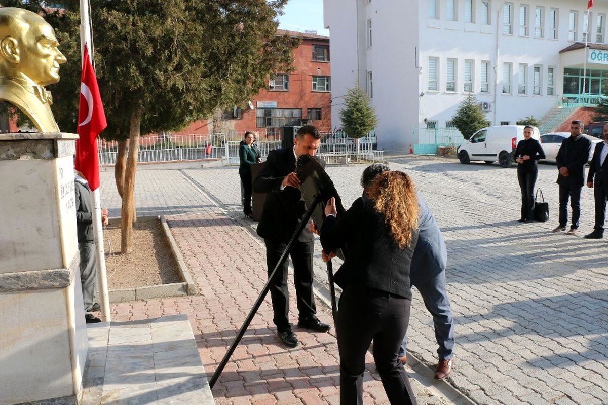 Arguvan ve Hekimhan\'da Öğretmenler Günü etkinliği