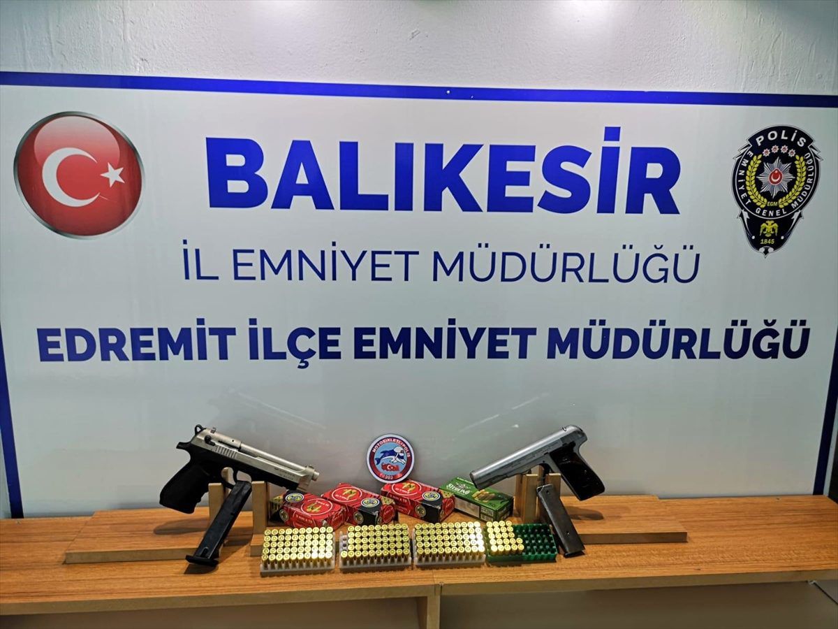 Balıkesir\'de 6 silah ele geçirildi