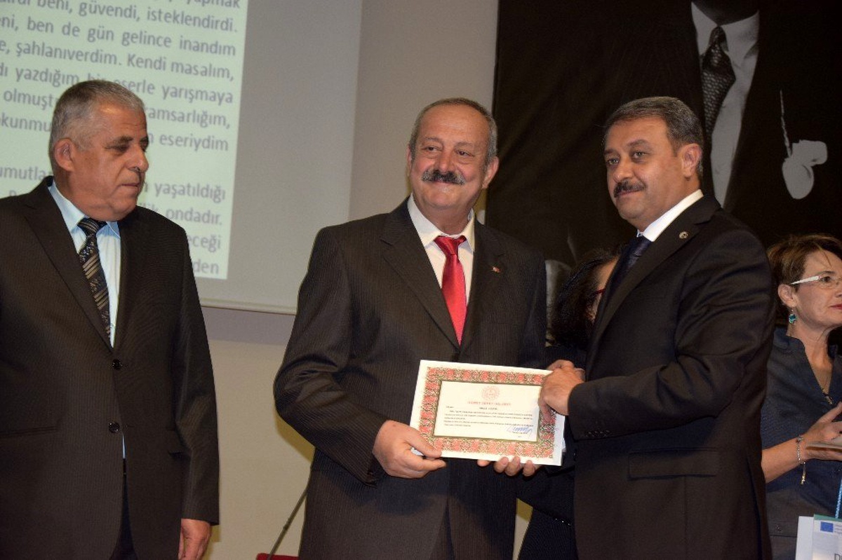 Burdur\'da 24 Kasım Öğretmenler Günü kutlandı