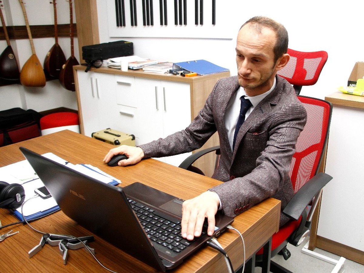 Engelli bireyden öğretmenlere muhteşem klip