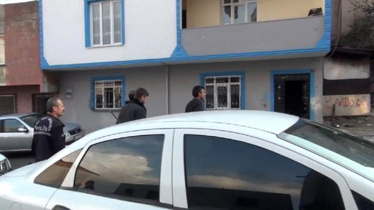 Esenyurt\'ta 3 yaşındaki çocuğa kurşun isabet etmesi olayında baba gözaltına alındı