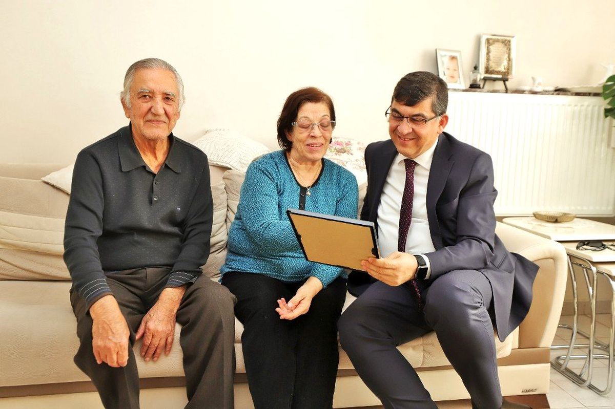 Fadıloğlu, öğretmenlerini unutmadı