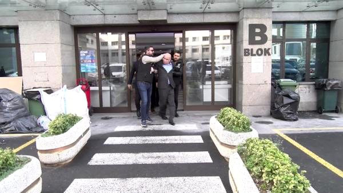 (Fotoğraf ve ek bilgilerle) Organize suç örgütü lideri Ayvaz Korkmaz İstanbul\'da yakalandı