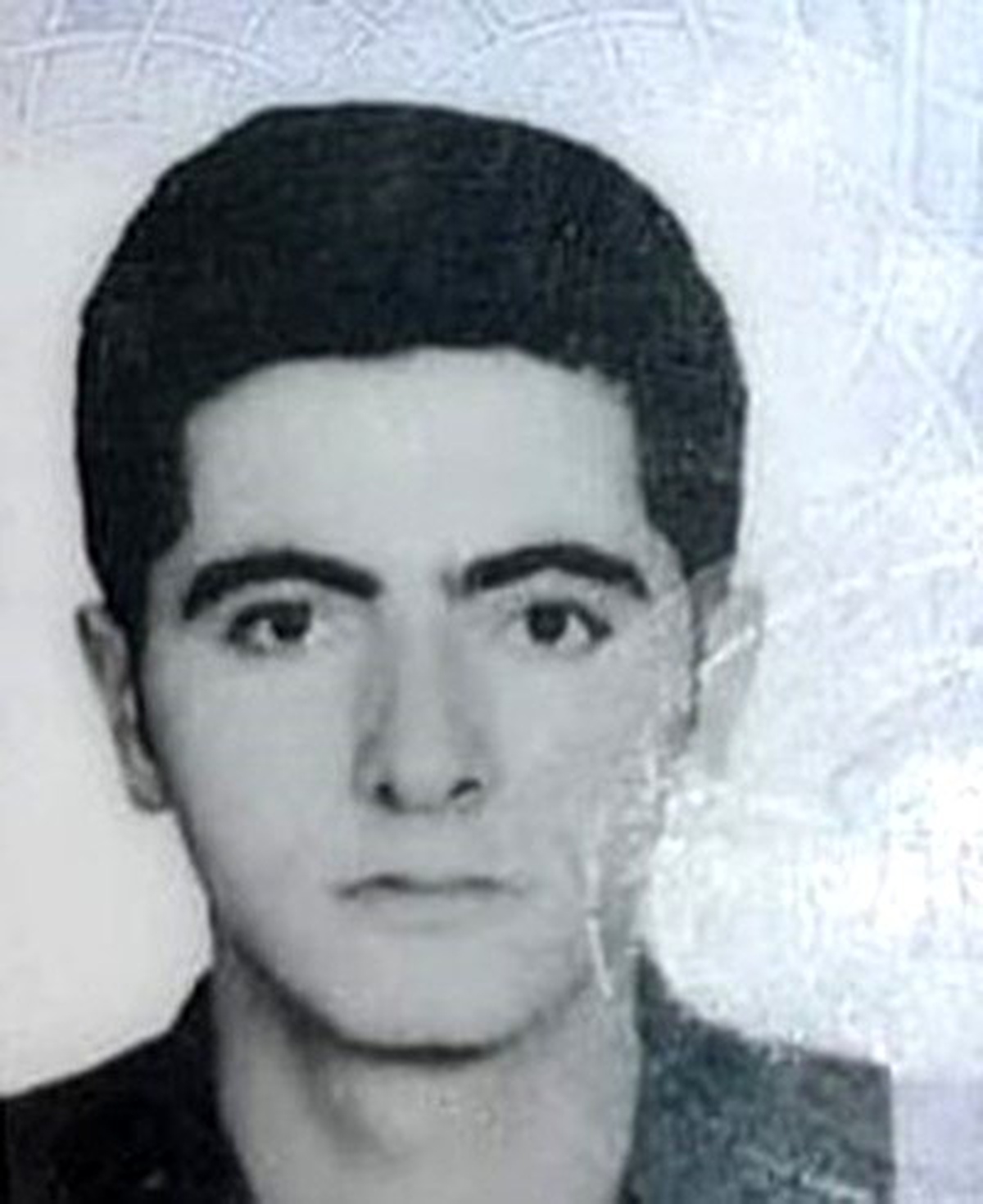 Gelin arabasının önünü kestiler, damadı bıçakladılar