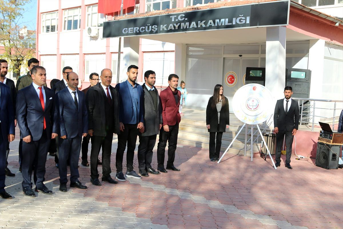 Gercüş\'te 24 Kasım Öğretmenler Günü kutlandı