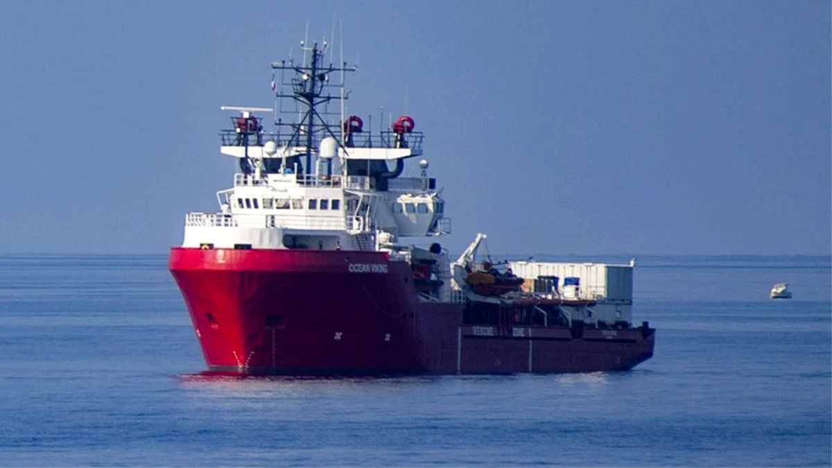 İtalya açıklarında alabora olan tekneden 149 kişi kurtarıldı, 5 kişinin cesedine ulaşıldı