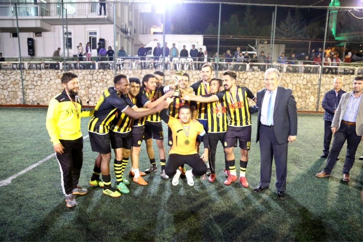 Kaş\'taki Futbol Turnuvası tamamlandı
