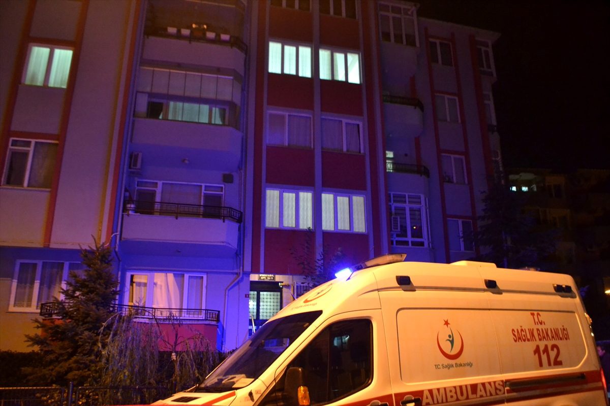Kırklareli\'nde emekli öğretmen çiftten biri öldü, diğeri baygın halde bulundu