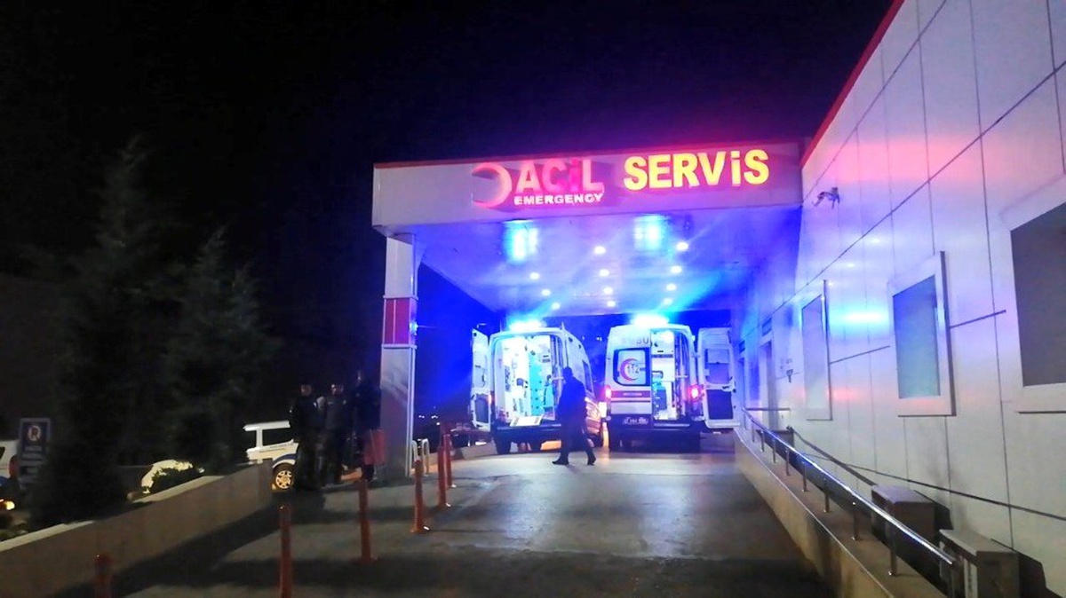 Kocaeli\'de tartıştığı kişinin silahla vurduğu şahıs ağır yaralandı
