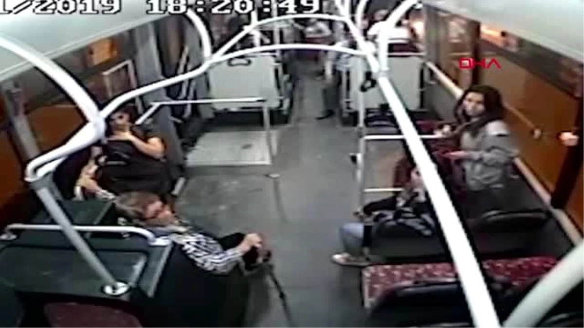 Mersin kalp krizi geçiren yolcuya ilk müdahaleyi otobüs şoförü yaptı