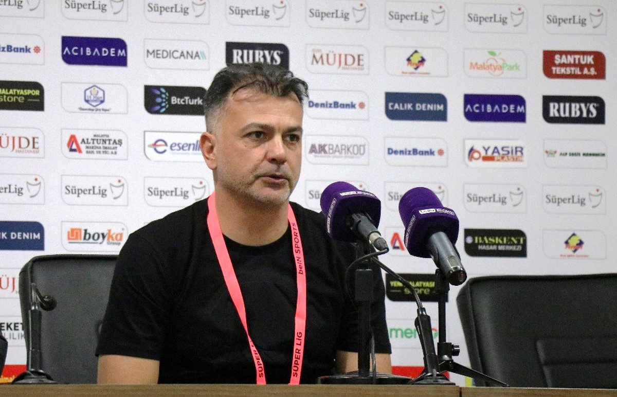 Murat Şahin: "Büyük takımla oynadığınız maçtan 1 puan almak kötü değildir"
