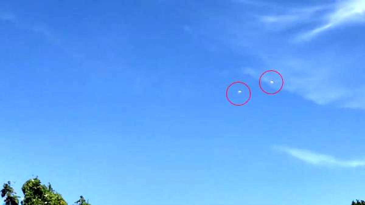 Savaş uçağının motoru alev aldı, pilotlar böyle kurtuldu