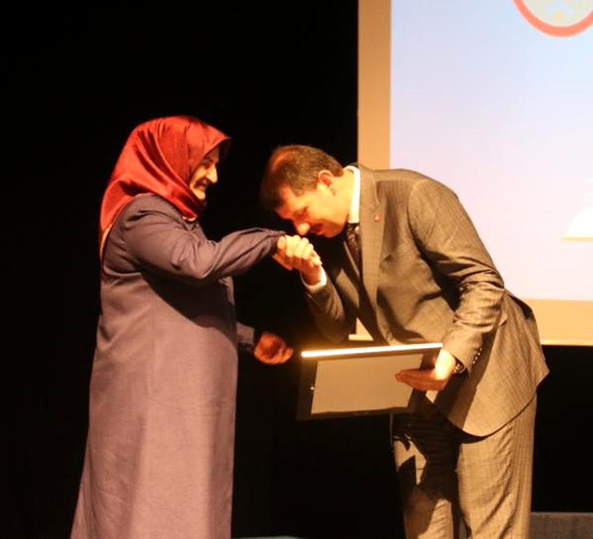 Sivas Valisi Ayhan\'a Öğretmenler Günü sürprizi