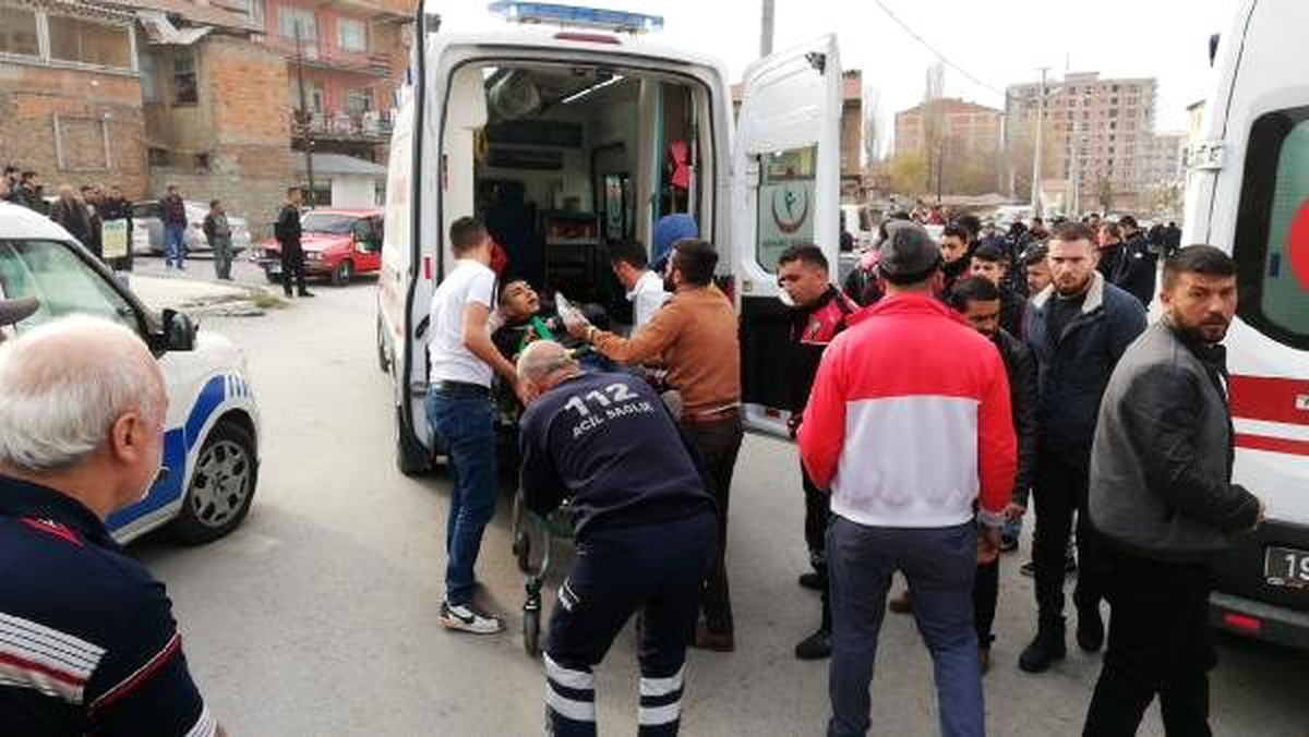 Sokak ortasında silahlı kavga: 5 yaralı