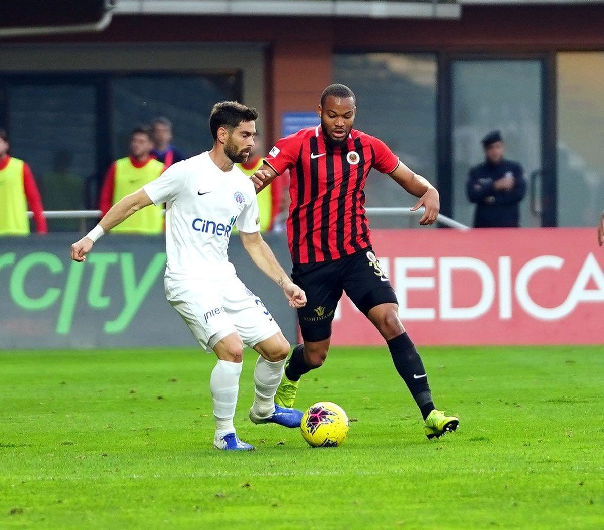 Süper Lig: Kasımpaşa: 0 - Gençlerbirliği: 0 (İlk yarı)