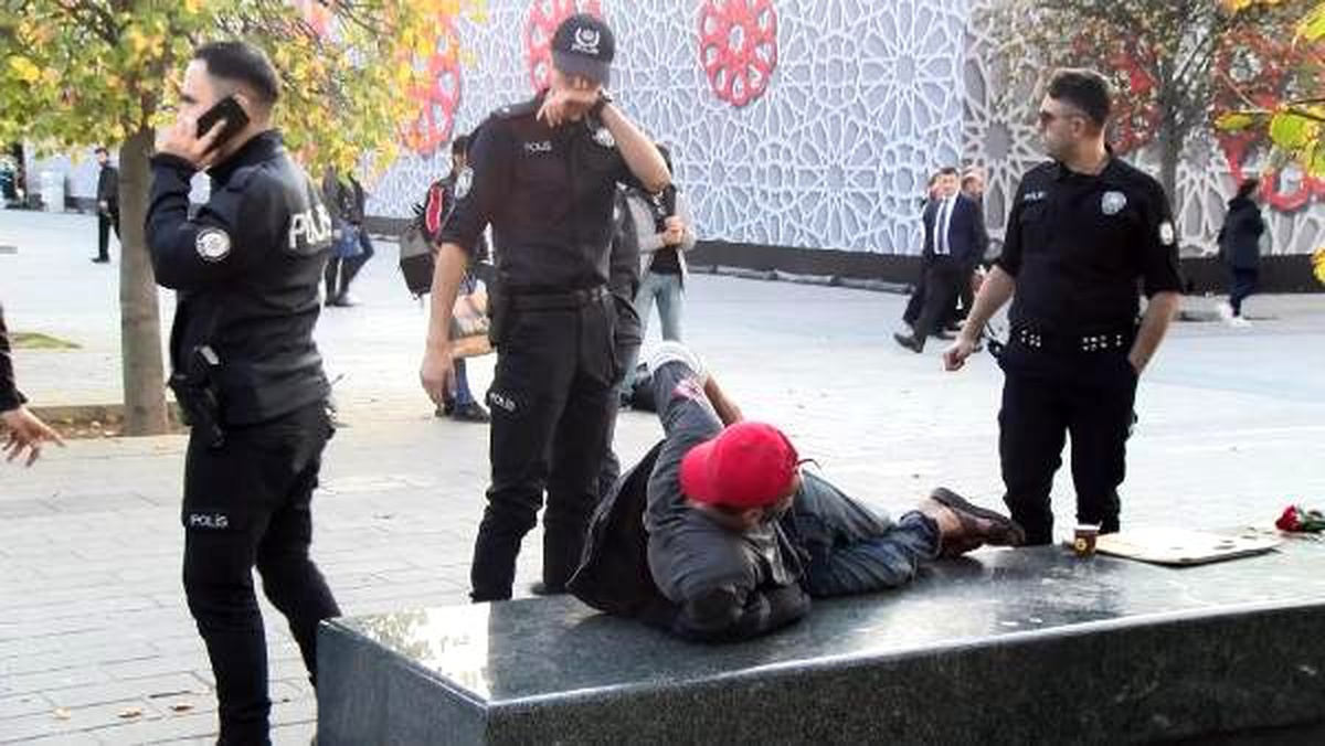 Taksim\'de kavgada kağıt toplayıcısı yaralandı