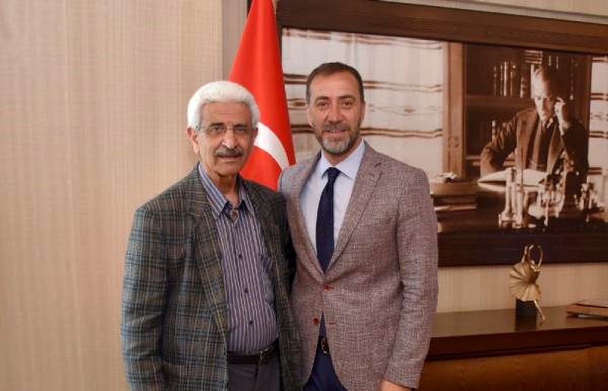 "Ülkemiz yıkılmaz bir kale, öğretmenler de temeli oluşturan mühendisler"