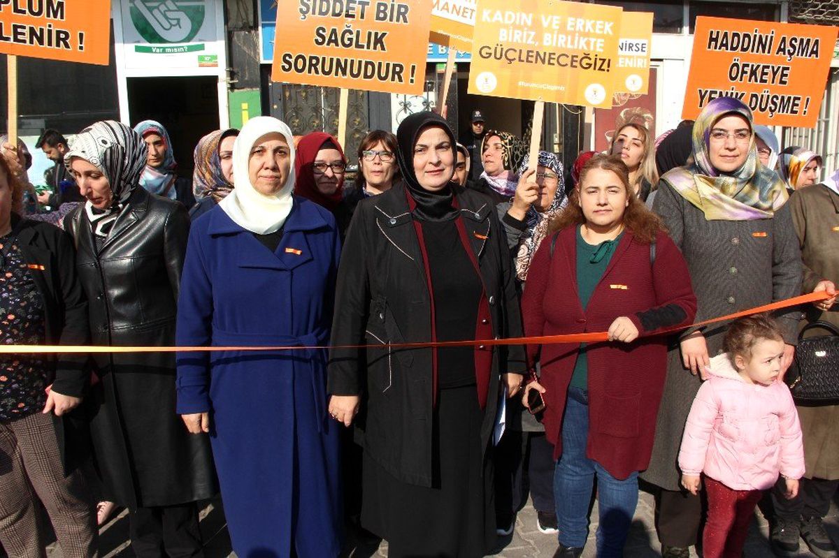 25 Kasım kadına yönelik şiddete karşı uluslararası mücadele ve dayanışma günü