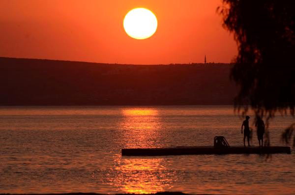 Akbük\'te gün batımı güzelliği