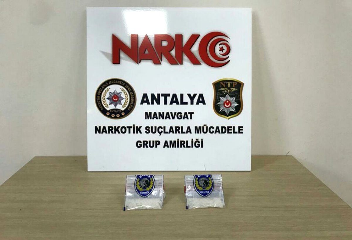 Antalya\'da durdurulan araçtan uyuşturucu çıktı