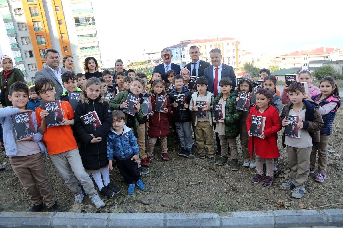 Atakum\'da öğretmenlere anlamlı hediye