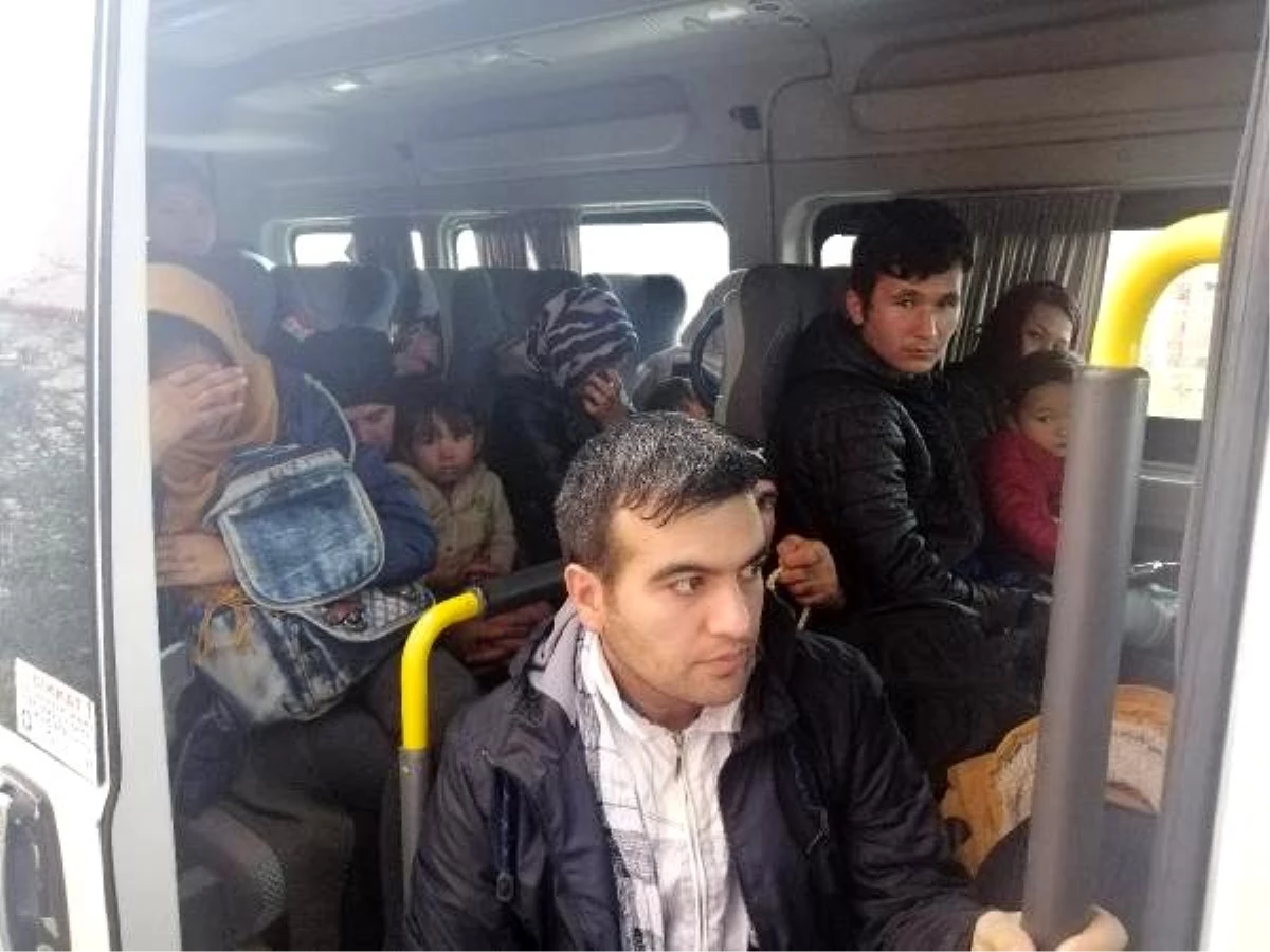 Ayvacık\'ta 45 kaçak göçmen yakalandı