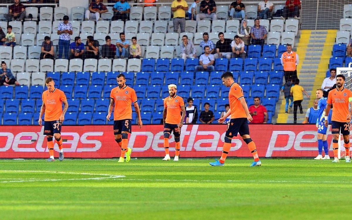 Başakşehir\'e Rumen hakem