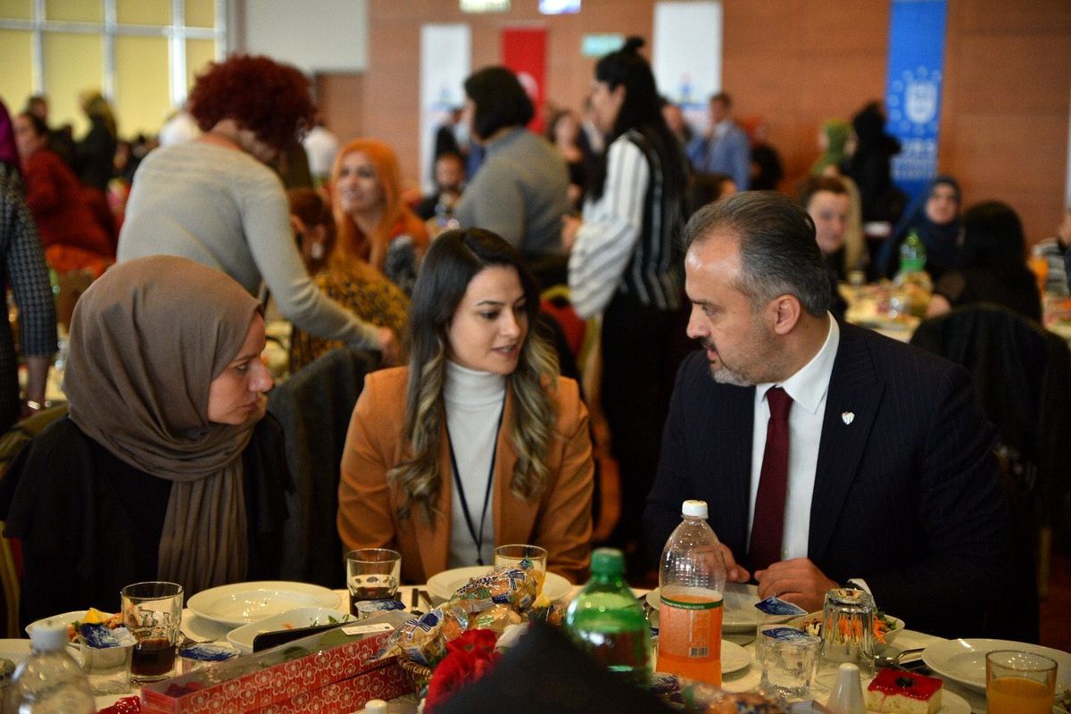 Başkan Aktaş, BUSMEK öğretmenleriyle