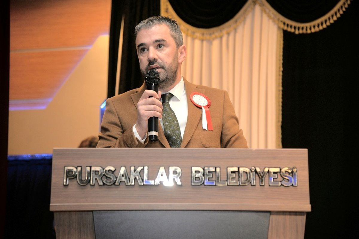 Başkan Çetin, Öğretmenler Günü\'nü kutladı