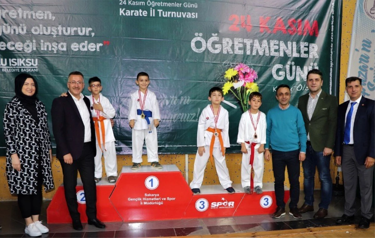 Başkan Işıksu, Karate İl Turnuvasını takip etti