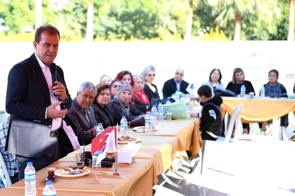 Başkan Seçer, emekli öğretmenler ile bir araya geldi