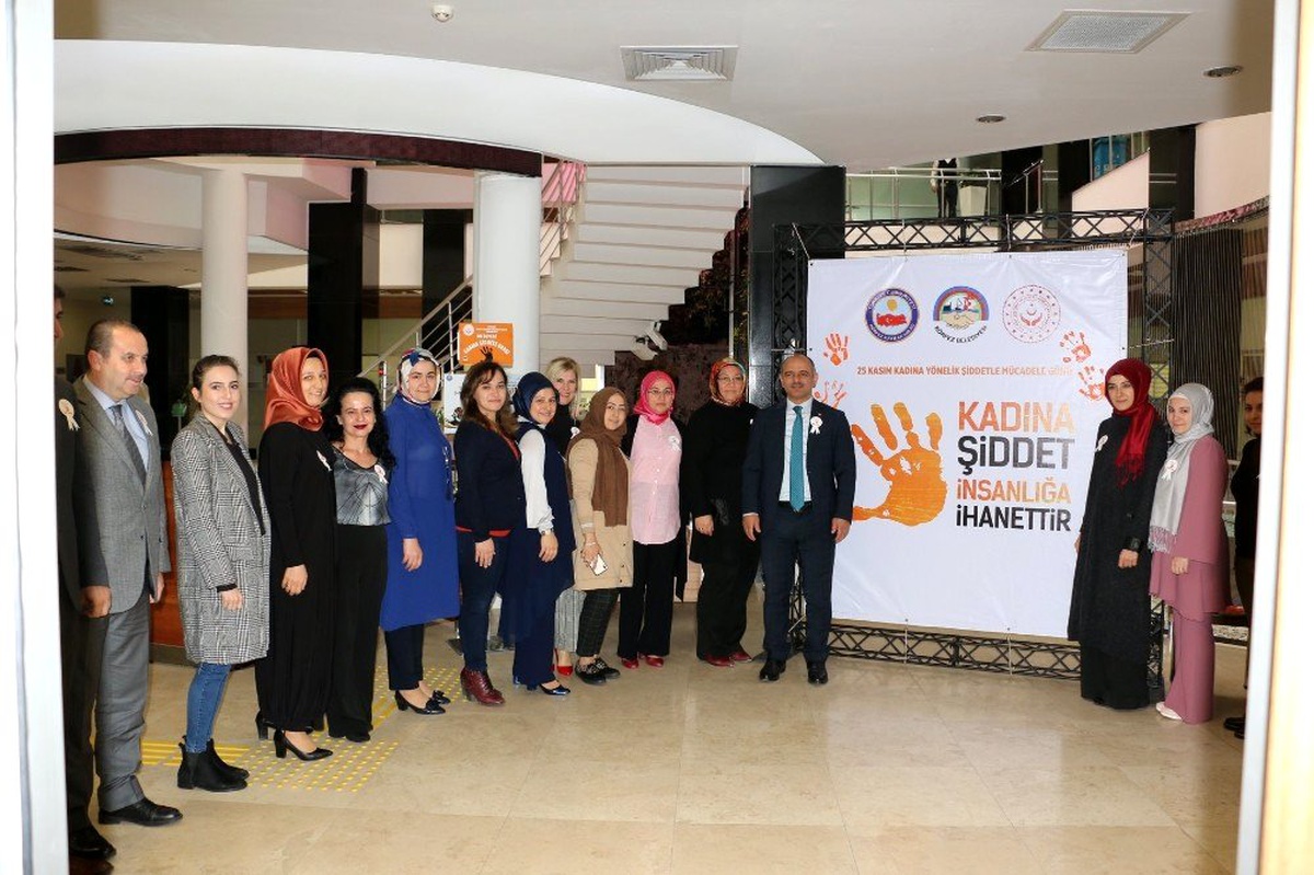 Başkan Söğüt, "Kadına şiddet, insanlığa ihanettir"