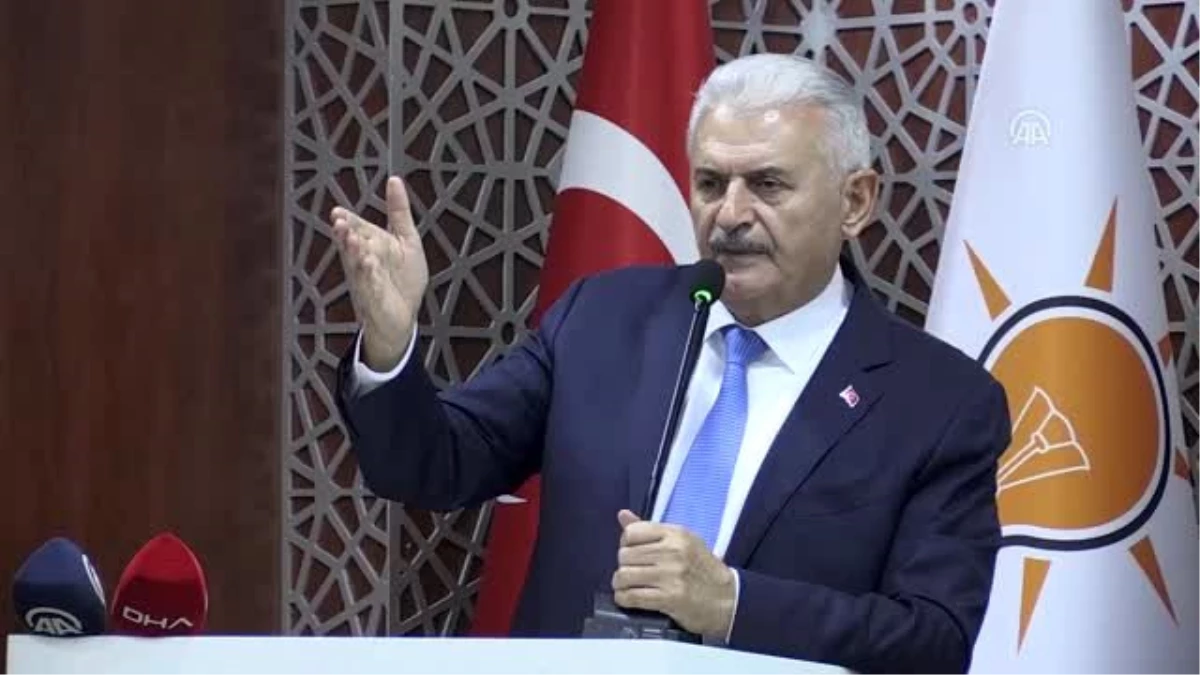 Binali Yıldırım: "CHP, kendi içindeki hizipleri, kendi içindeki kaynayan kazanı soğutmak için yalan...