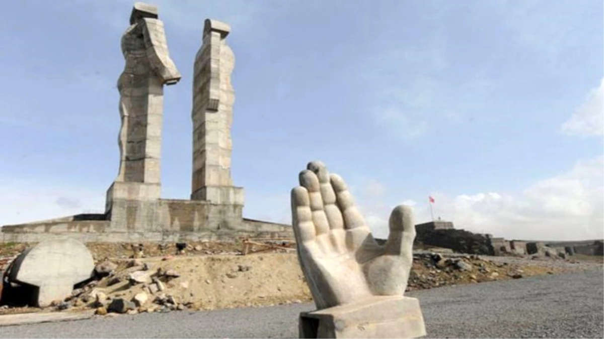 Erdoğan\'ın \'Ucube\' dediği heykel için 20 bin TL tazminat